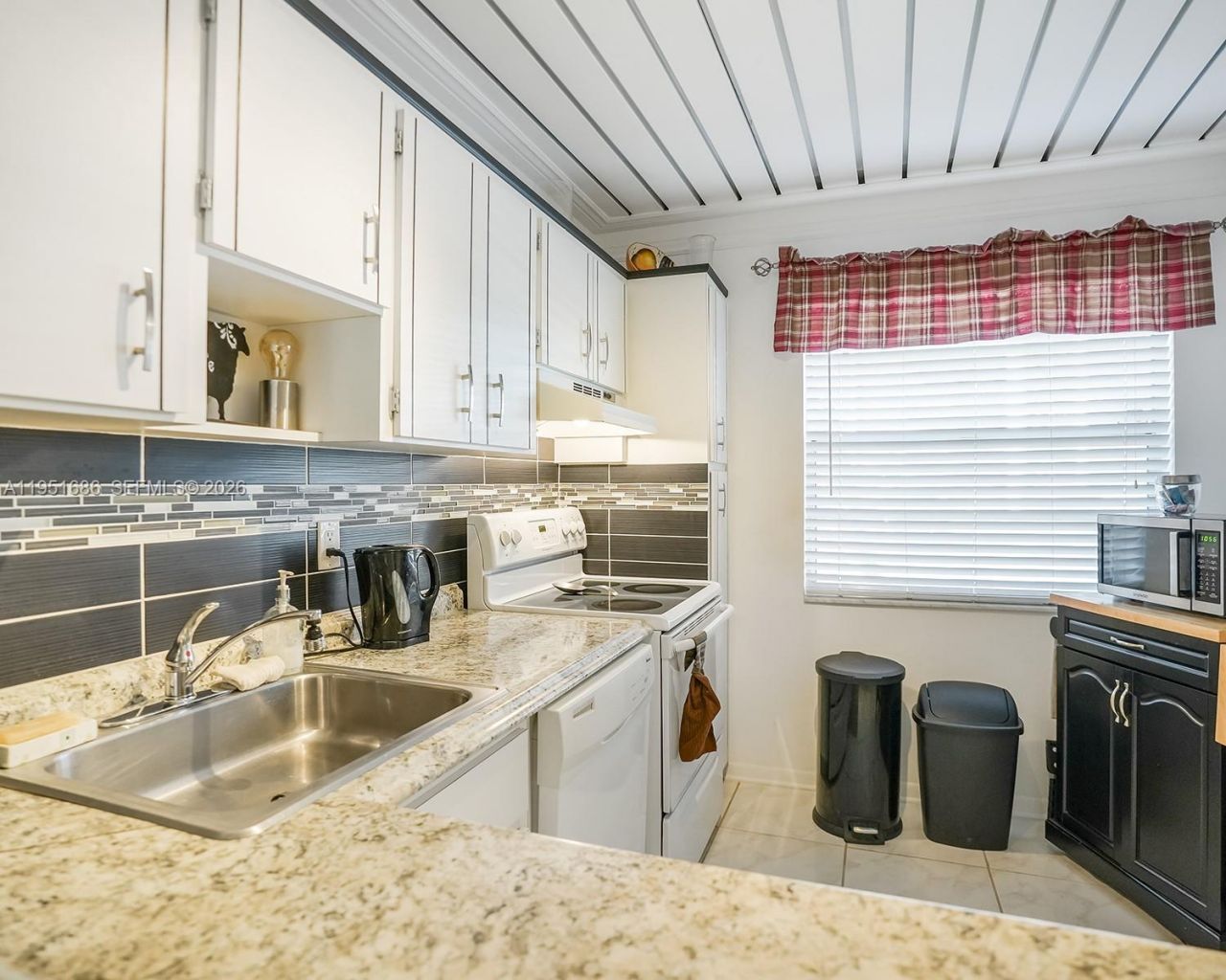 3531 Inverrary Dr , Unit 107, Lauderhill, FL 33319 Photo