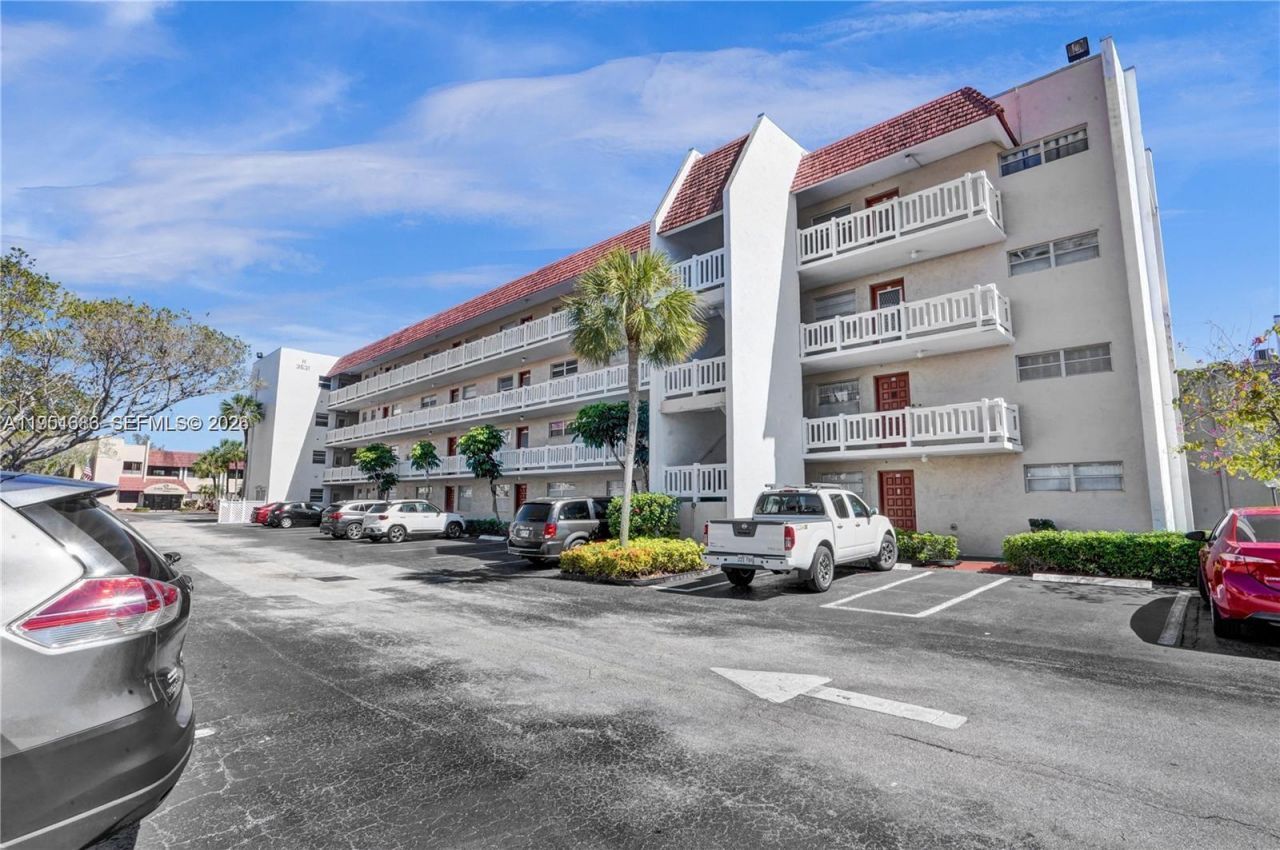 3531 Inverrary Dr , Unit 107, Lauderhill, FL 33319 Photo