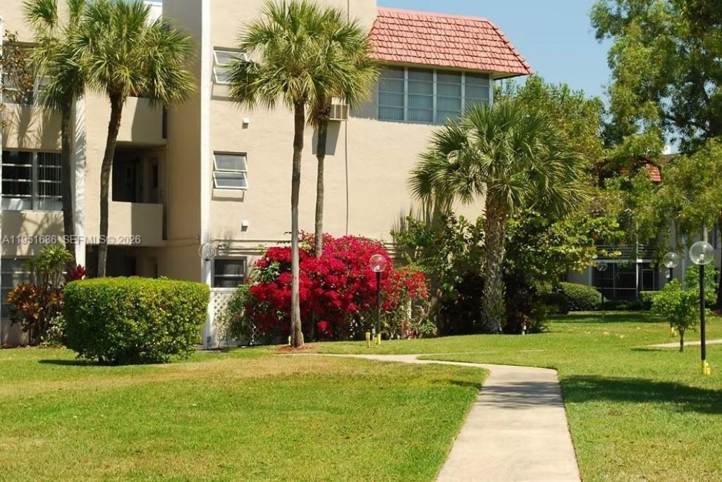 3531 Inverrary Dr , Unit 107, Lauderhill, FL 33319 Photo