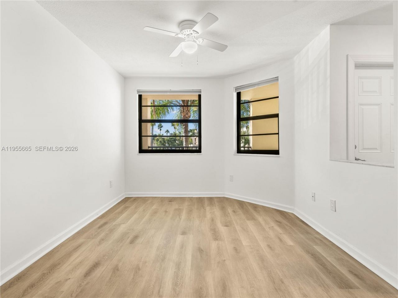 7547 Fairfax Dr, Unit 210, Tamarac, FL 33321 Photo