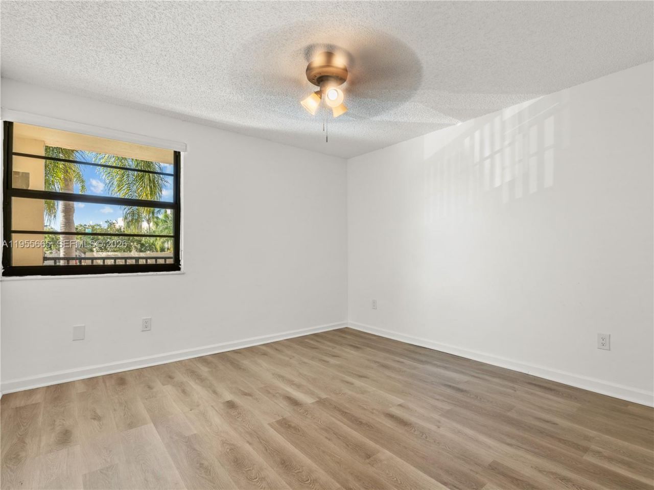 7547 Fairfax Dr, Unit 210, Tamarac, FL 33321 Photo