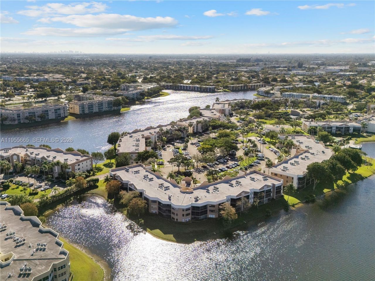 7547 Fairfax Dr, Unit 210, Tamarac, FL 33321 Photo