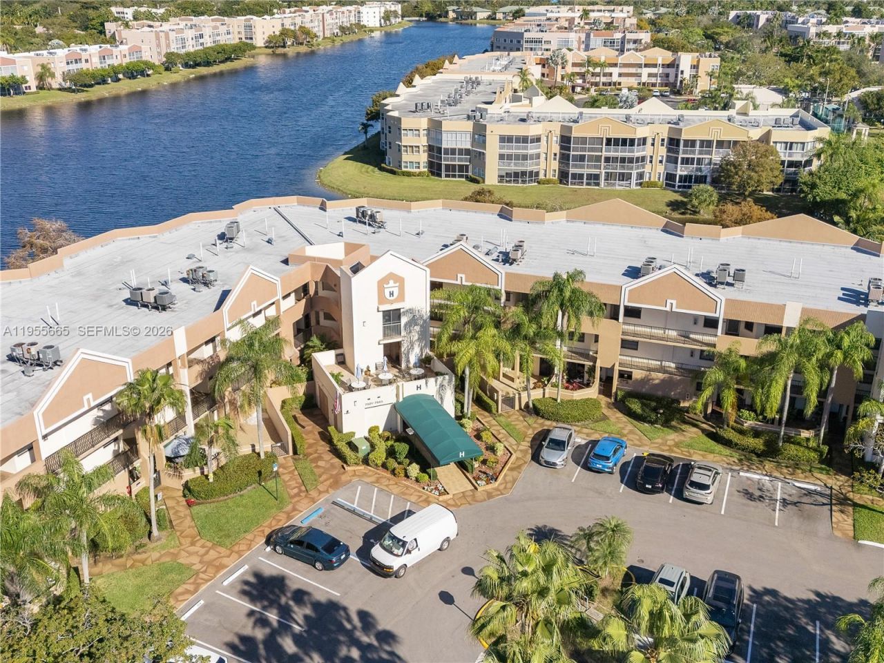 7547 Fairfax Dr, Unit 210, Tamarac, FL 33321 Photo