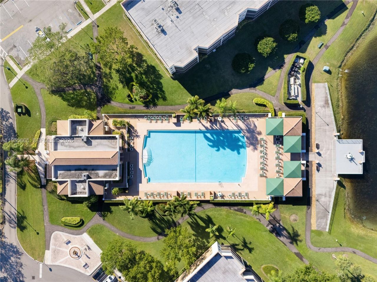 7547 Fairfax Dr, Unit 210, Tamarac, FL 33321 Photo