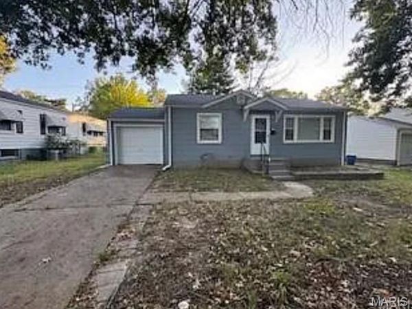 10130 Newbold Drive , Bellefontaine Nghbrs, MO 63137