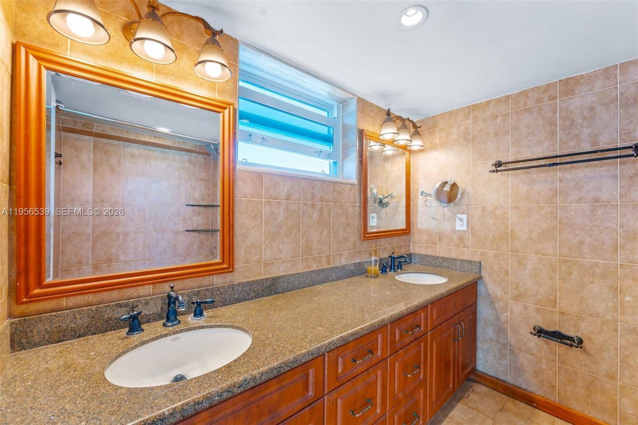 Please Call For Address, Unit 1019, Miami Beach, FL 33140 Photo