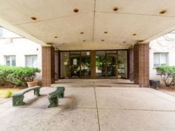 1415 W Pratt Boulevard, Unit 107, Chicago, IL 60626