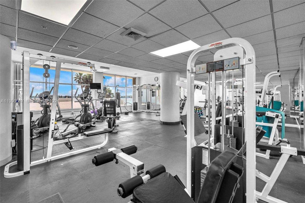 10350 W Bay Harbor Dr, Unit 8F, Bay Harbor Islands, FL 33154 Photo