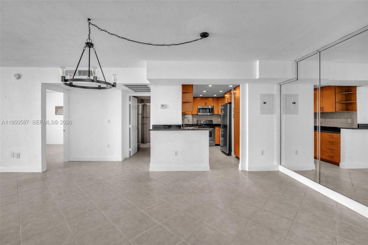 10350 W Bay Harbor Dr, Unit 8F, Bay Harbor Islands, FL 33154 Photo