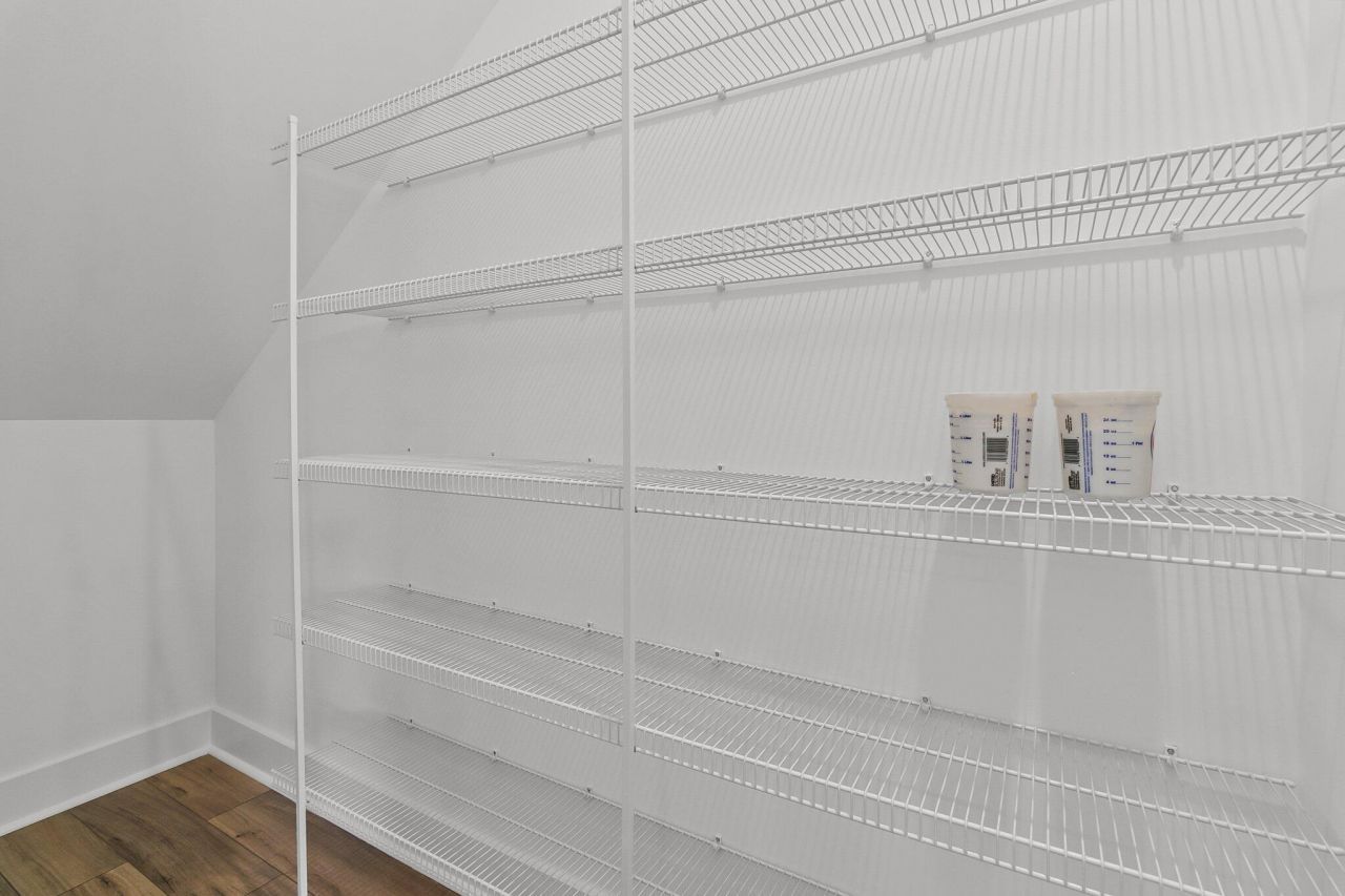 110 Crimson Street Photo 19