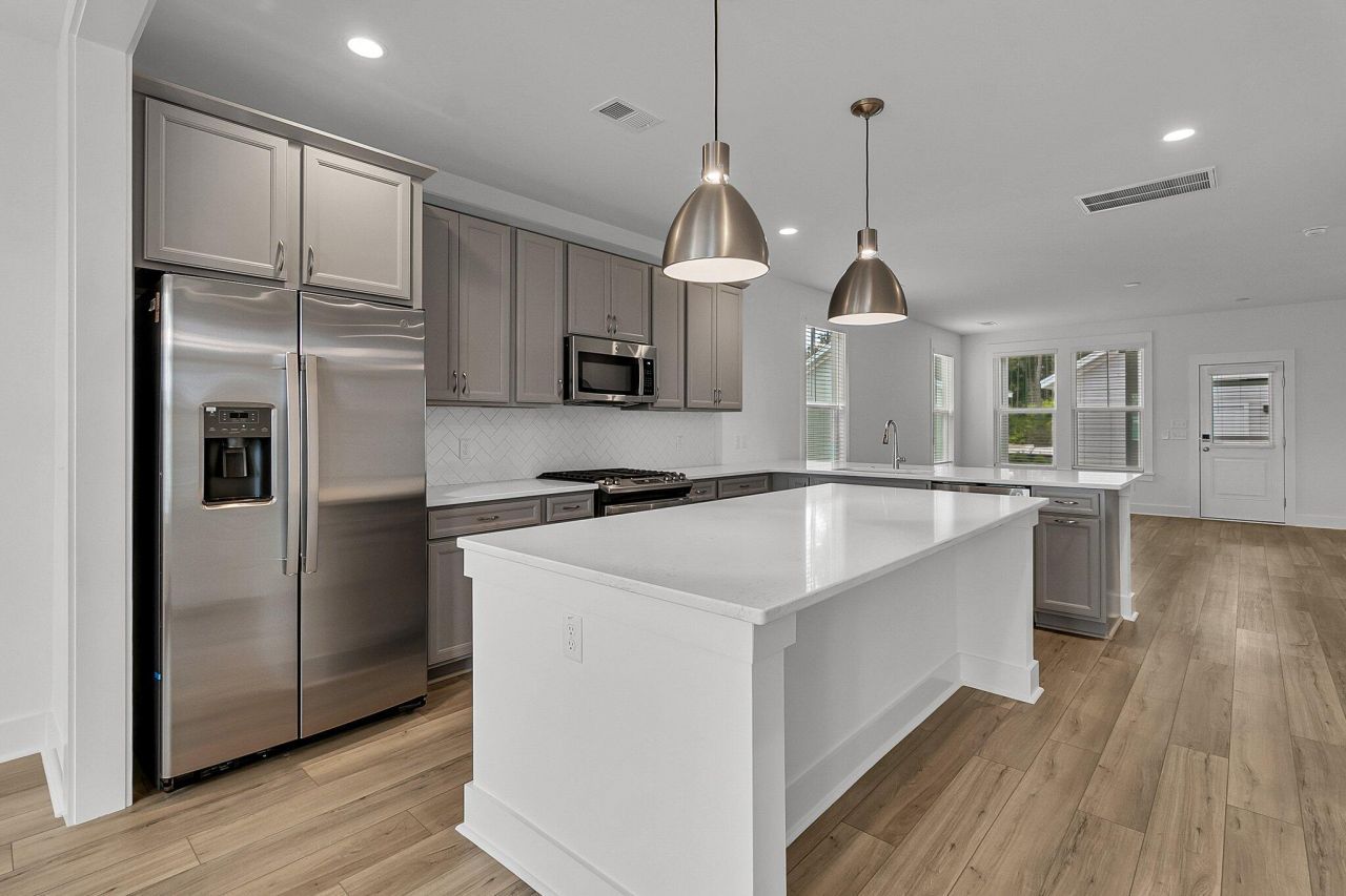 110 Crimson Street Photo 21