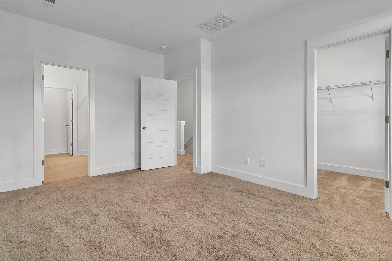 110 Crimson Street Photo 26