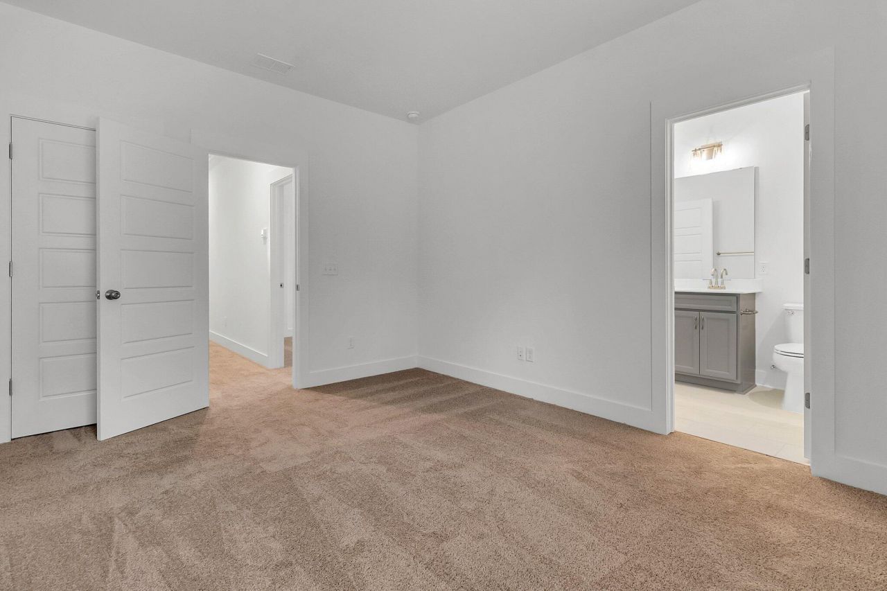 110 Crimson Street Photo 29