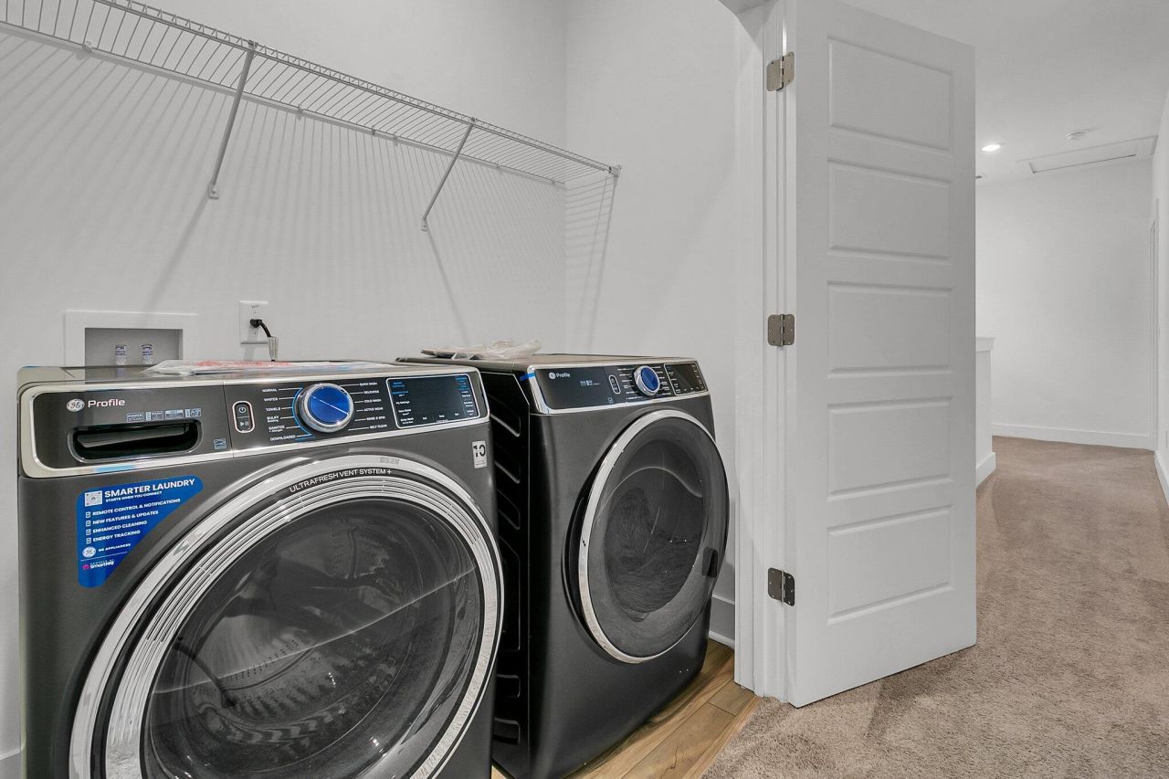 110 Crimson Street Photo 34