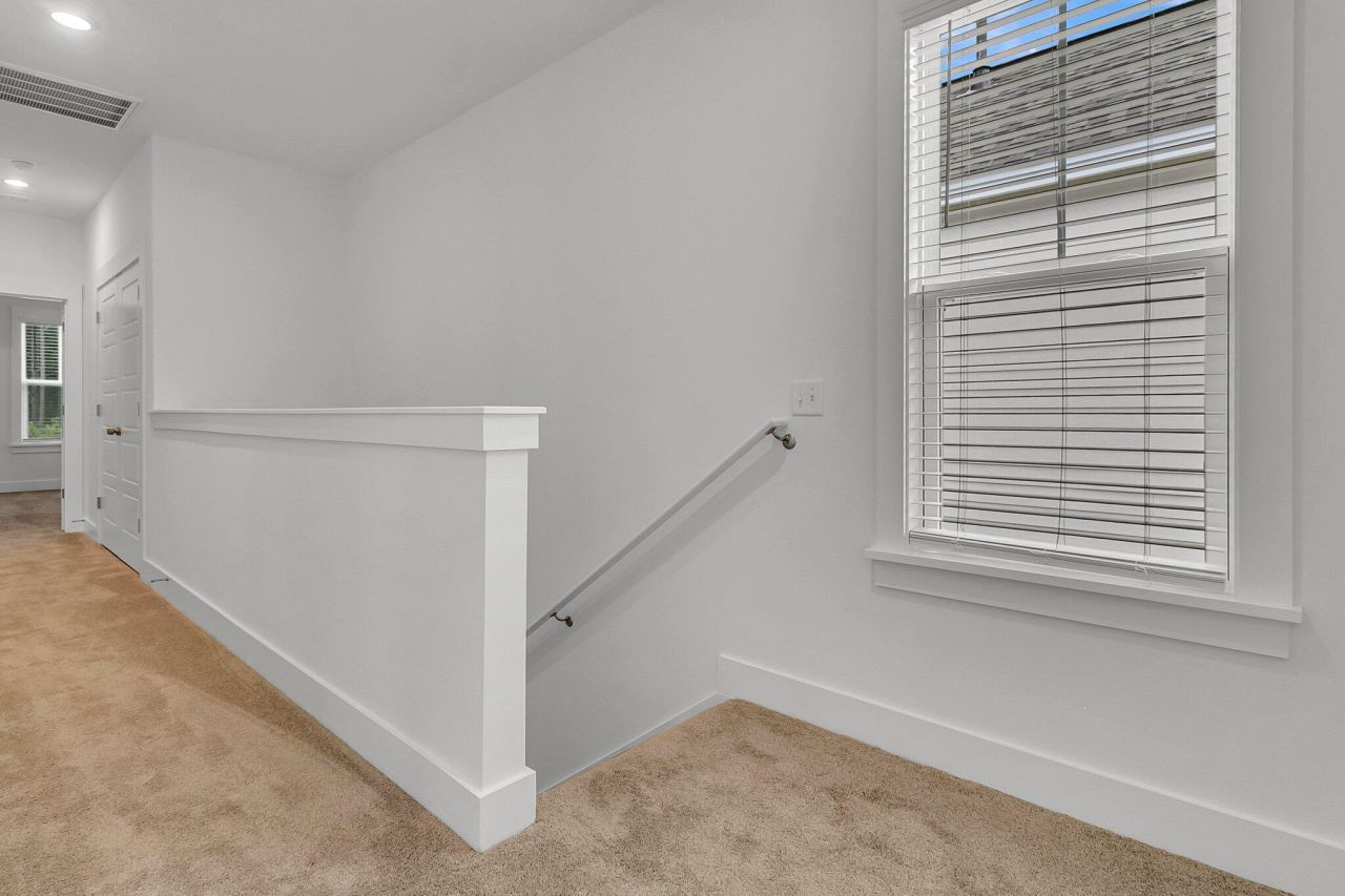 110 Crimson Street Photo 35