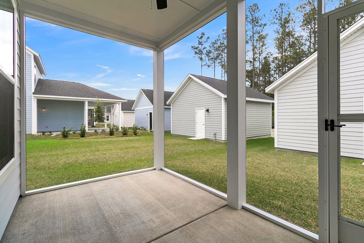 110 Crimson Street Photo 41