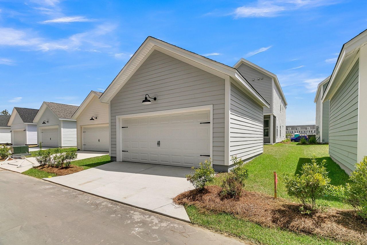 110 Crimson Street Photo 46