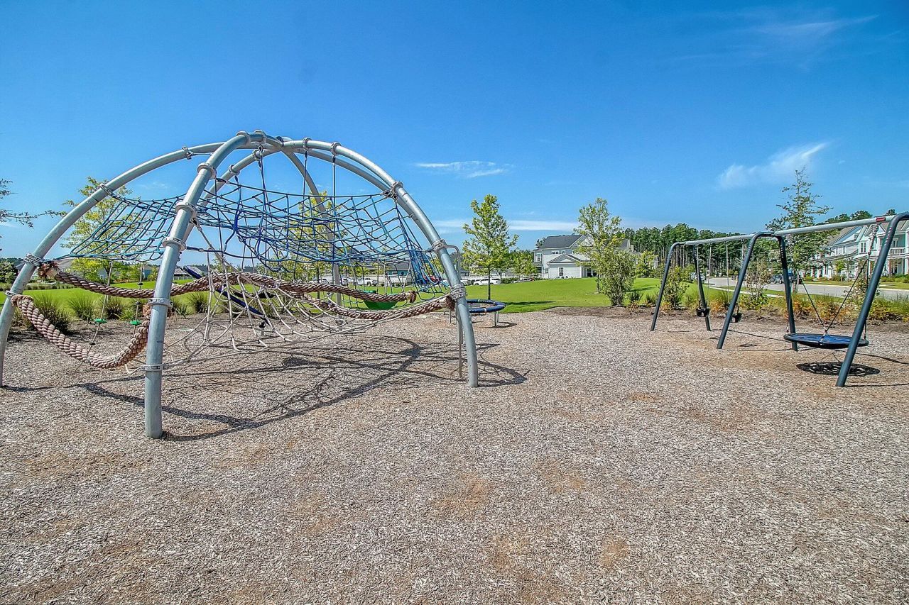 110 Crimson Street Photo 47