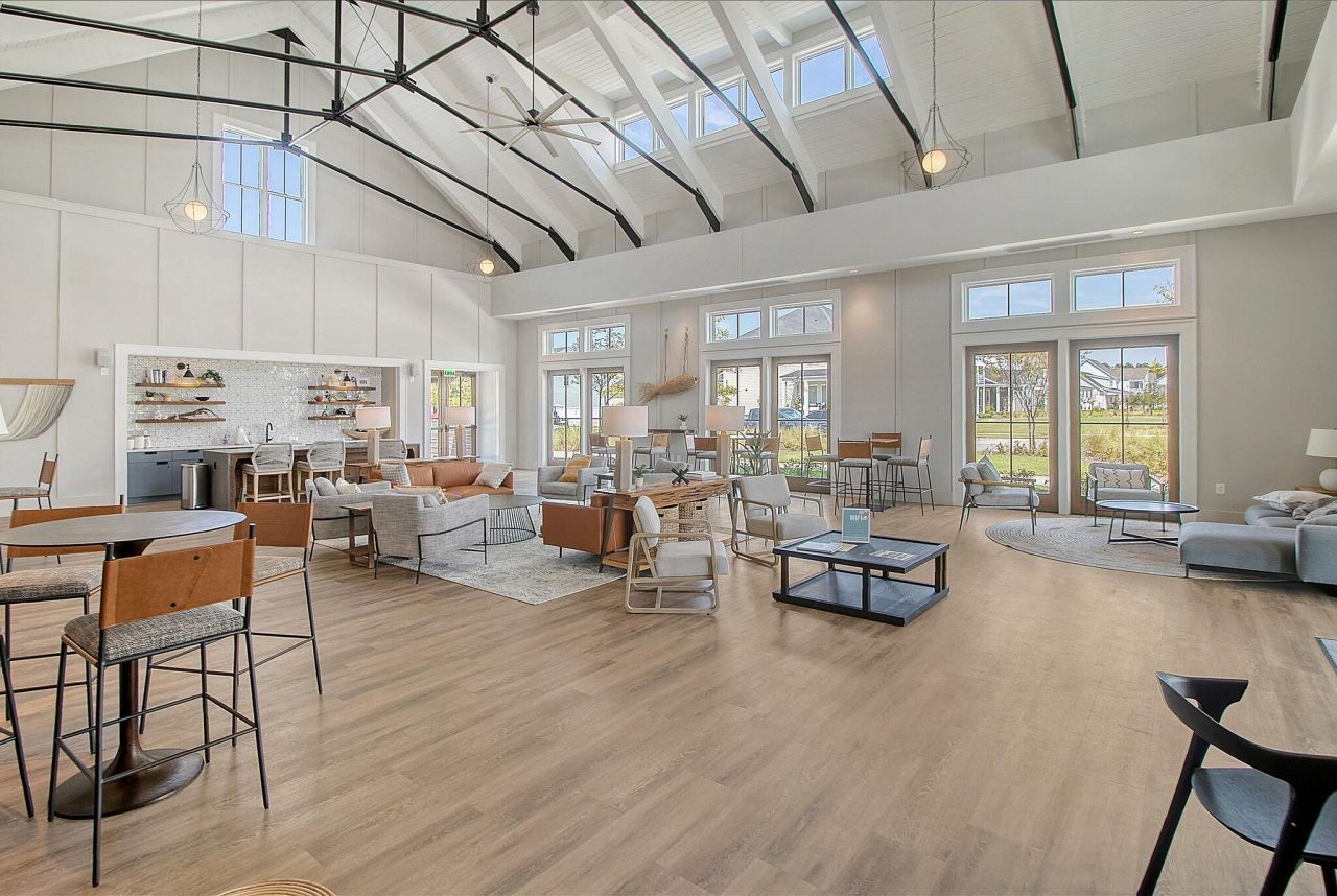 110 Crimson Street Photo 57