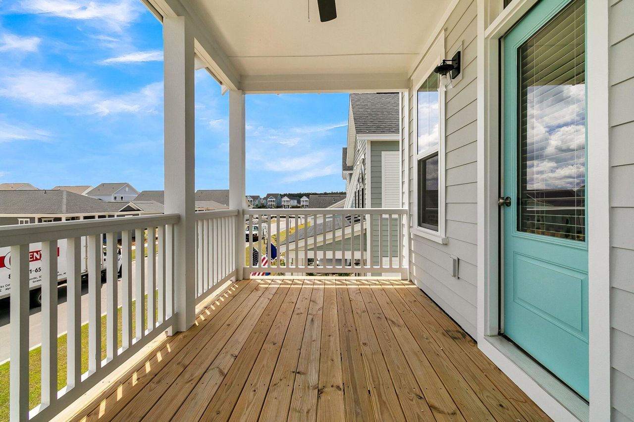 110 Crimson Street Photo 8