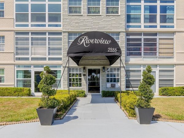 2333 Indian River Boulevard, Unit 306, Vero Beach, FL 32960