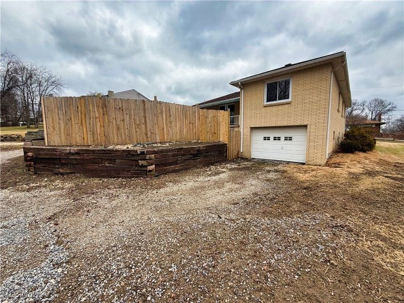 141 WEST Boulevard, Mingo Junction, OH 43938 Photo 5