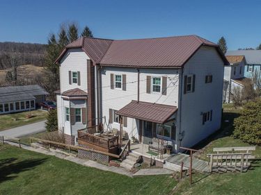 70 Brown Street, Thomas, WV 26292