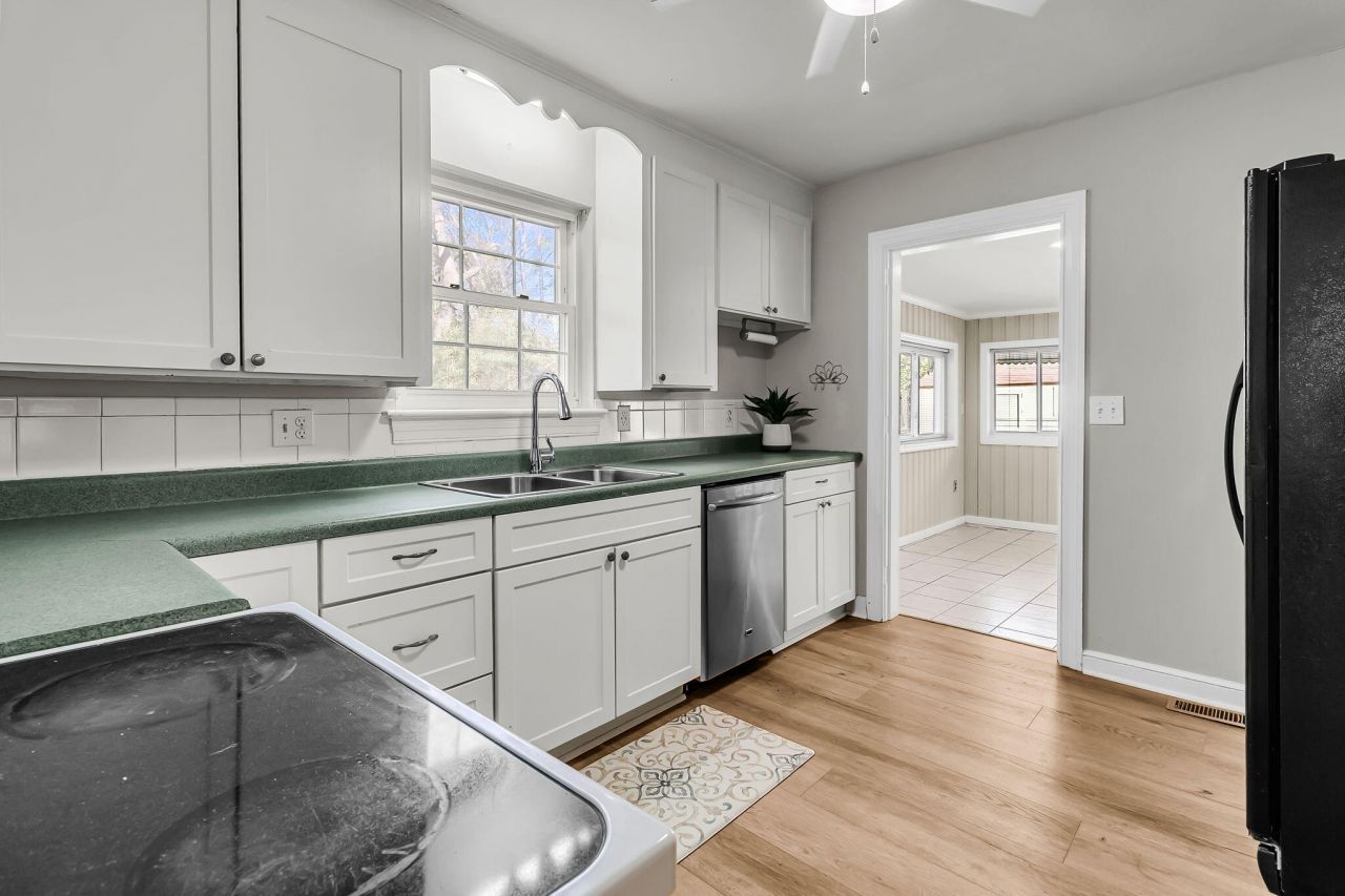 1644 Pinckney Park Drive Photo 18