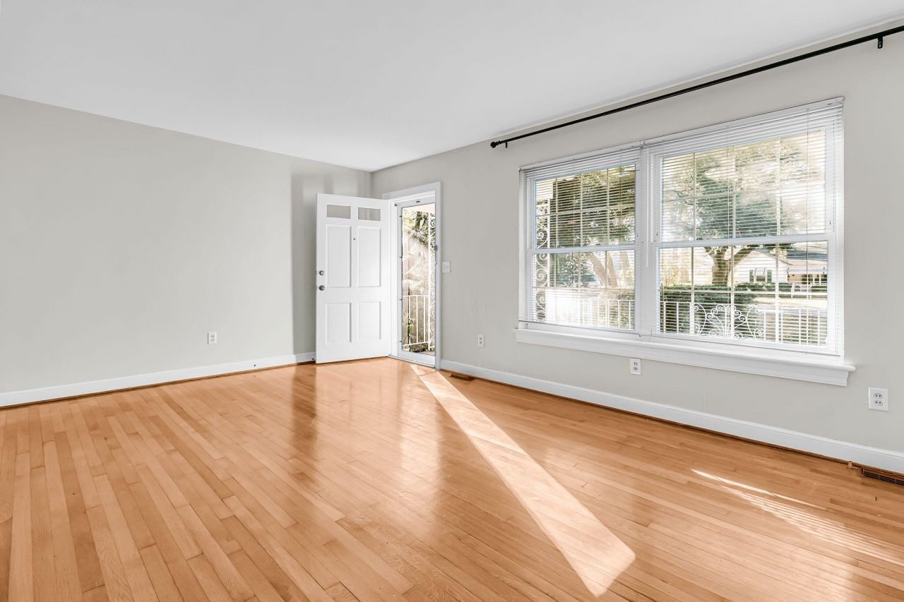 1644 Pinckney Park Drive Photo 9