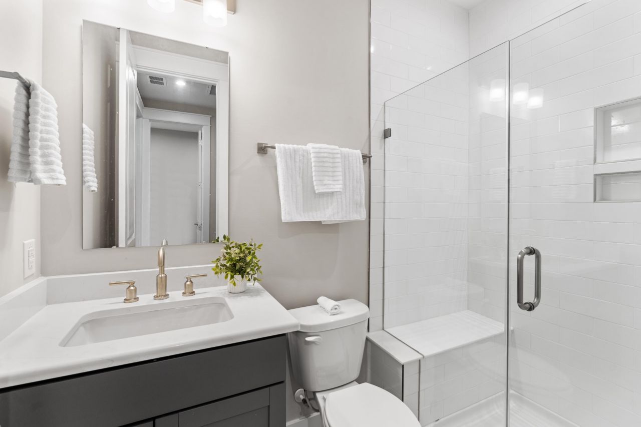 119 Leeward Landing Photo 23