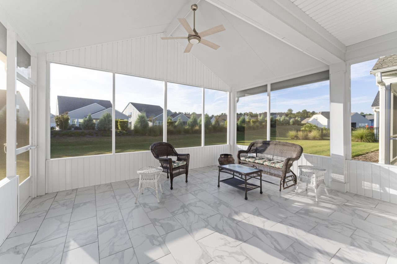 119 Leeward Landing Photo 7