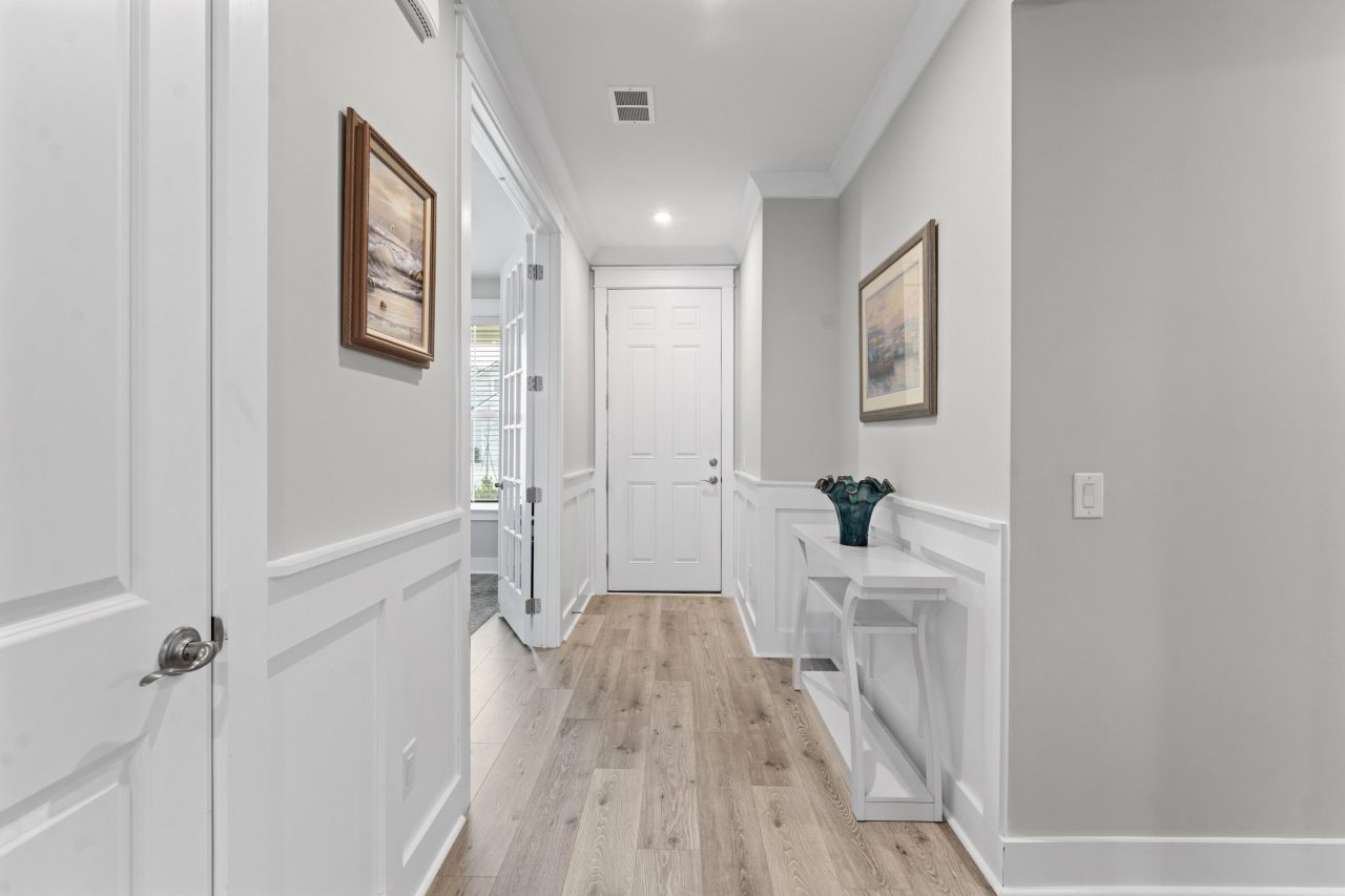 119 Leeward Landing Photo 8