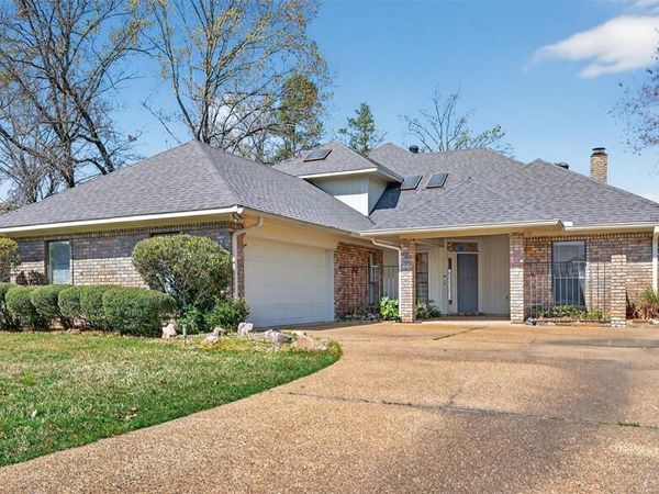 10090 Chenier Pt. Pointe, Shreveport, LA 71106