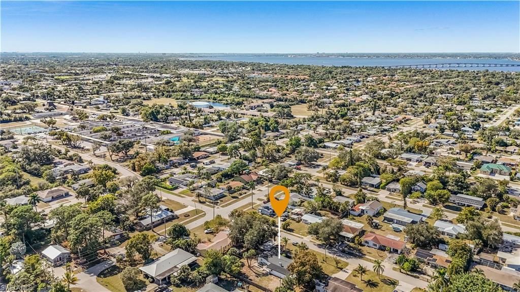 3843 Marvaez St, Fort Myers, FL 33901 Photo