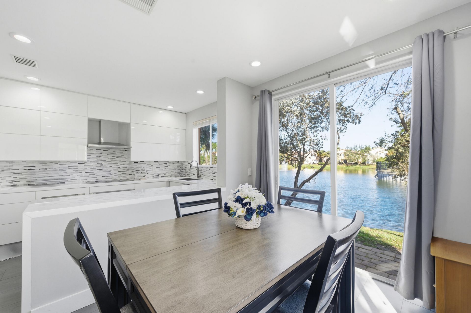 1725 Carvelle Drive, Riviera Beach, FL 33404 Photo