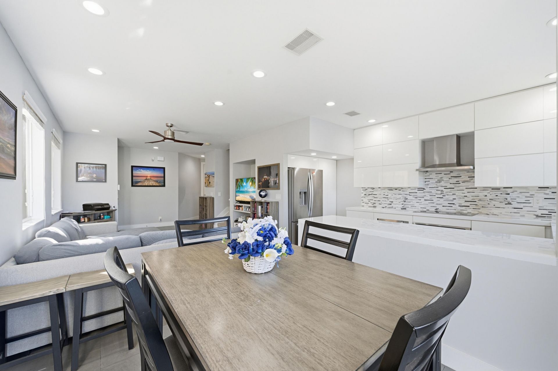 1725 Carvelle Drive, Riviera Beach, FL 33404 Photo