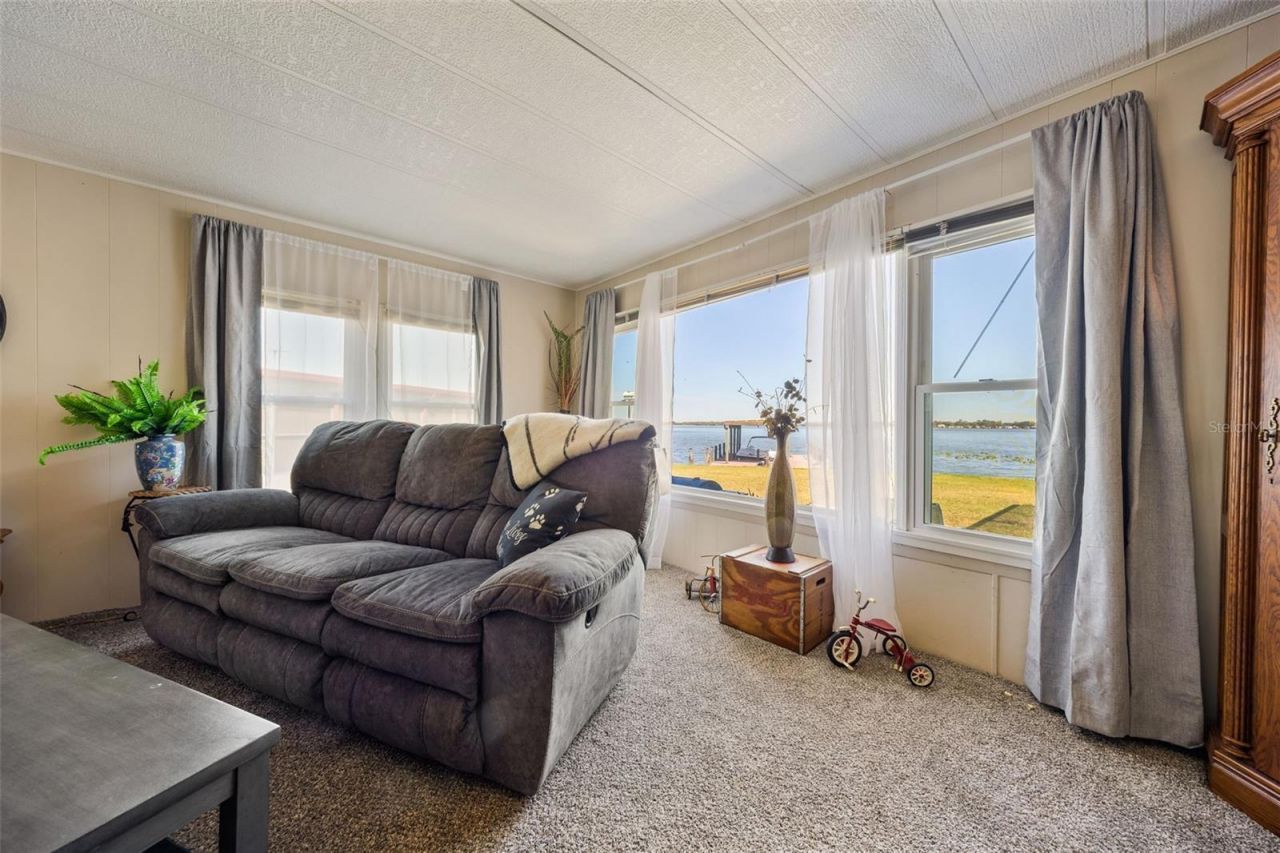 121 Bonnie Drive, Auburndale, FL 33823 Photo