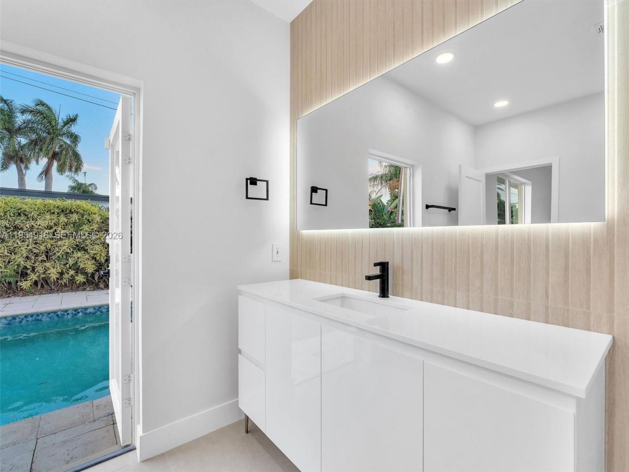 2144 NE 61st Ct, Fort Lauderdale, FL 33308 Photo