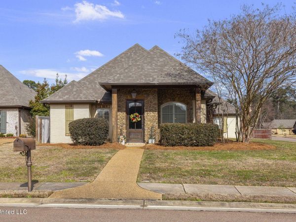 600 Bauxite Cove, Brandon, MS 39047
