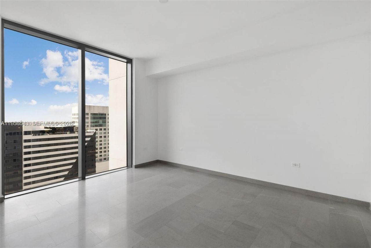 88 SW 7th St, Unit 2104, Miami, FL 33130 Photo