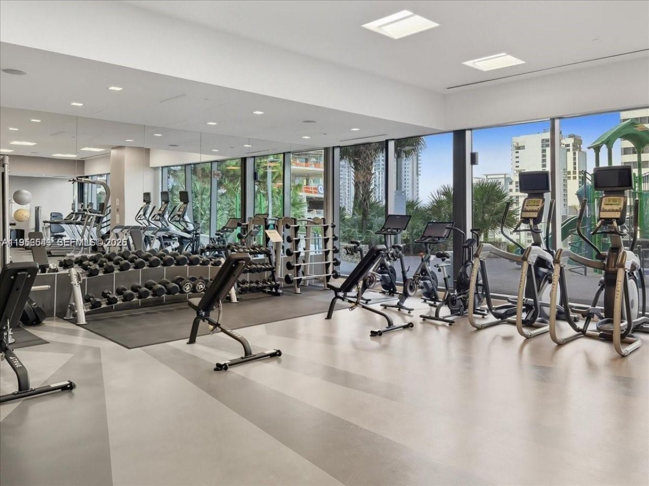 88 SW 7th St, Unit 2104, Miami, FL 33130 Photo