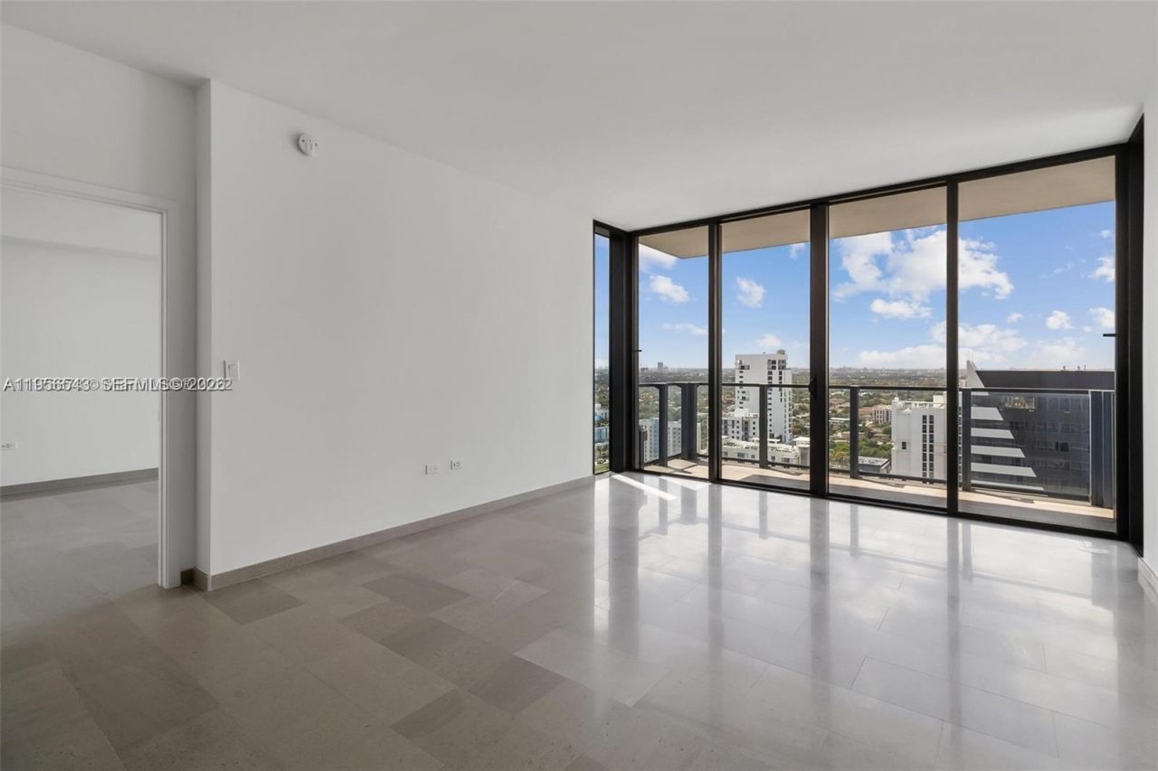 88 SW 7th St, Unit 2104, Miami, FL 33130 Photo