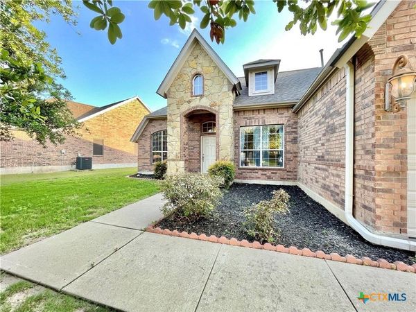 110 Nick Price Loop, Round Rock, TX 78664