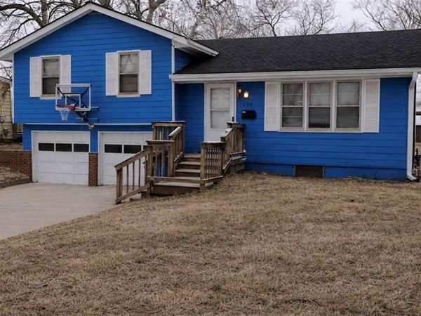 502 NE Ash Street, Lee's Summit, MO 64063