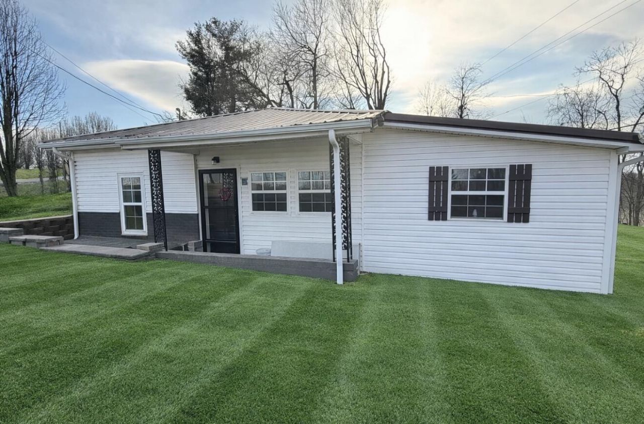 225 Shake Rag Road, Waynesburg, KY 40489 Main Photo