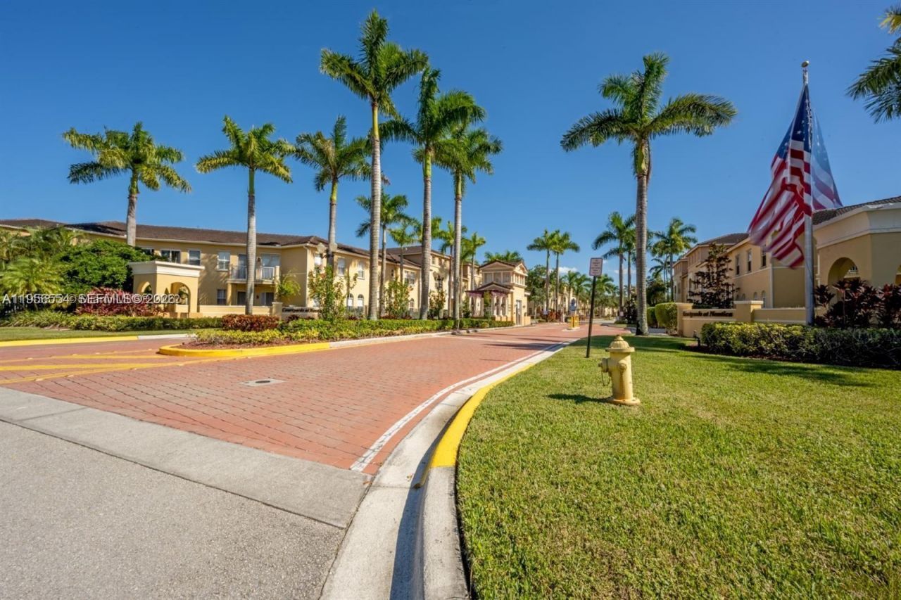 4465 SW 160th Ave , Unit 205, Miramar, FL 33027 Photo