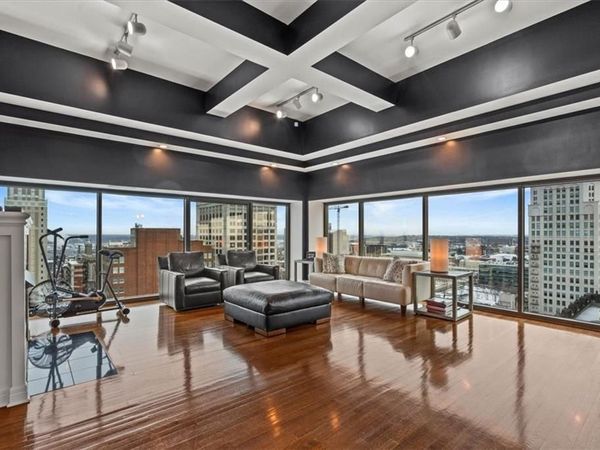 1101 Walnut Street, Unit 1901, Kansas City, MO 64106