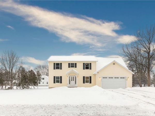 246 Cannonball Way, East Syracuse, NY 13057