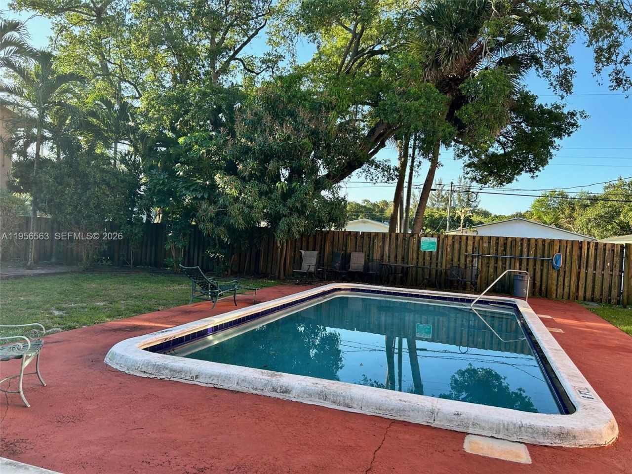 815 SW 30th St, Unit J, Fort Lauderdale, FL 33315 Photo