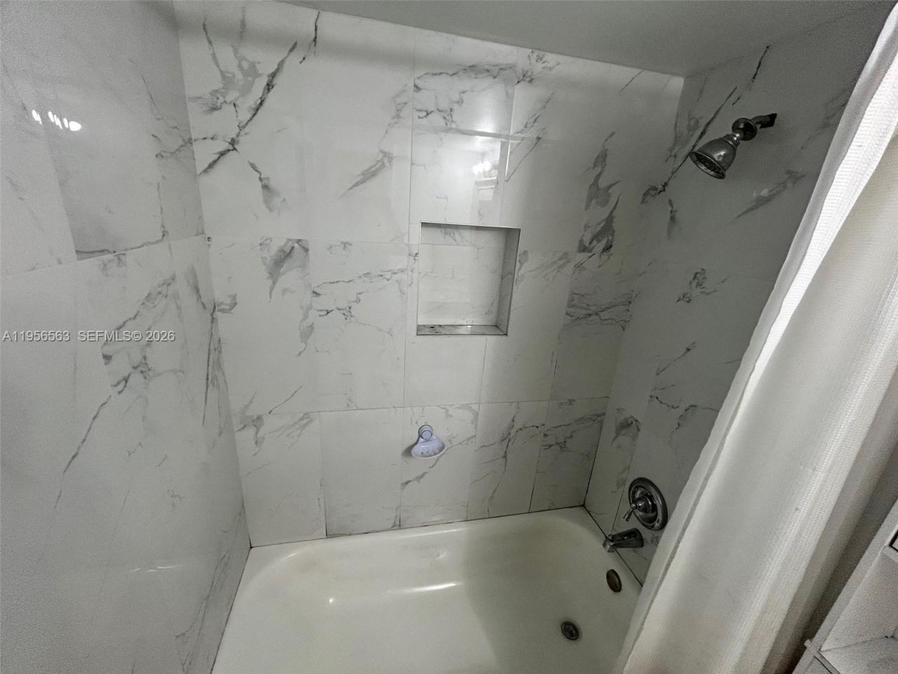 815 SW 30th St, Unit J, Fort Lauderdale, FL 33315 Photo